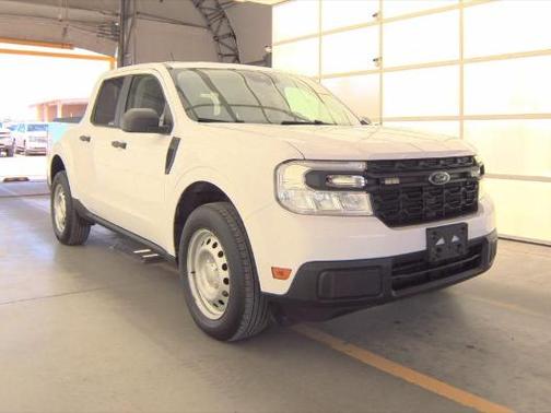 Oxford White 2022 Ford Maverick XL