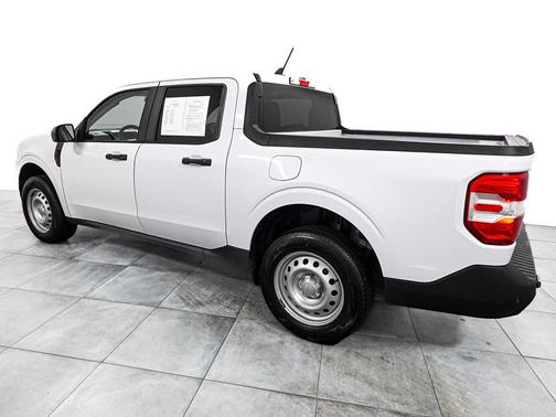 Oxford White 2022 Ford Maverick XL