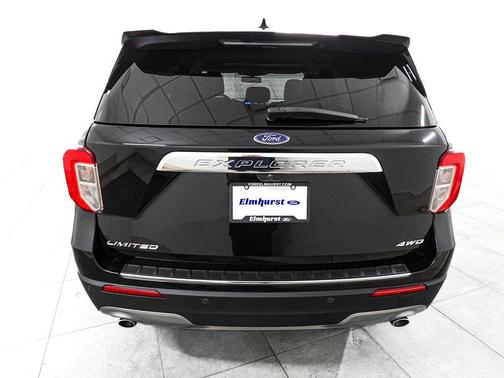 Black Metallic 2023 Ford Explorer Limited