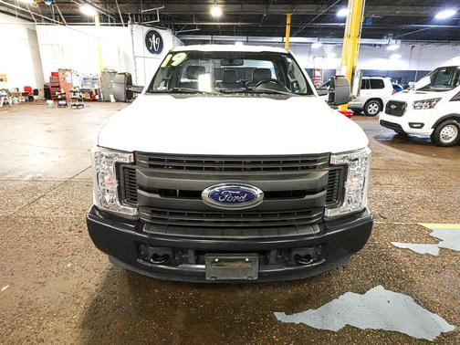 Oxford White 2019 Ford F-250 XL