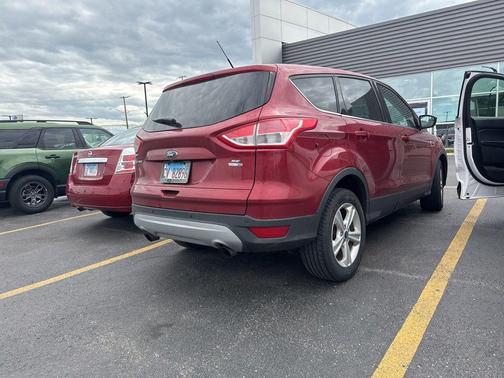 Ruby Red Tinted Clearcoat 2014 Ford Escape SE