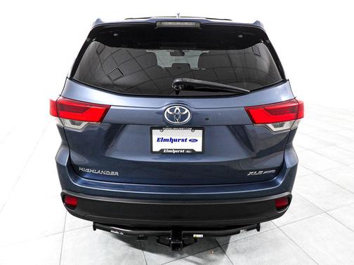 Shoreline Mist 2019 Toyota Highlander XLE