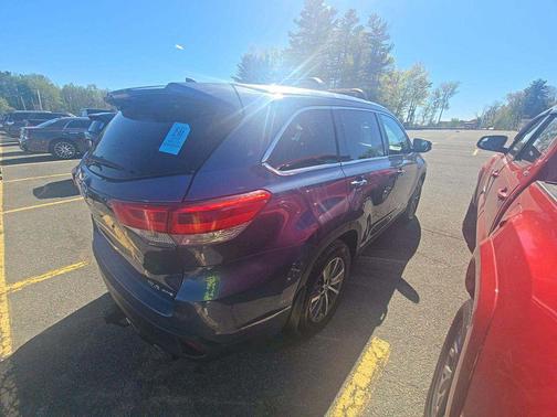 Shoreline Mist 2019 Toyota Highlander XLE
