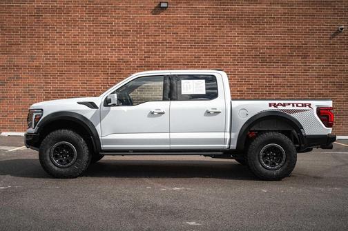 Oxford White 2025 Ford F-150 Raptor
