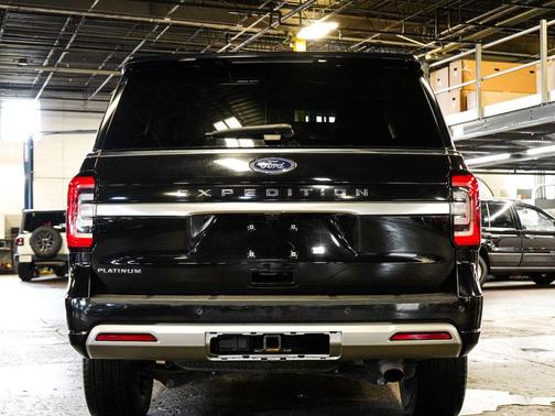 Agate Black Metallic 2023 Ford Expedition Platinum
