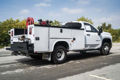 Summit White 2022 Chevrolet Silverado 3500 WT