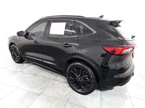 Agate Black Metallic 2023 Ford Escape ST-Line Elite