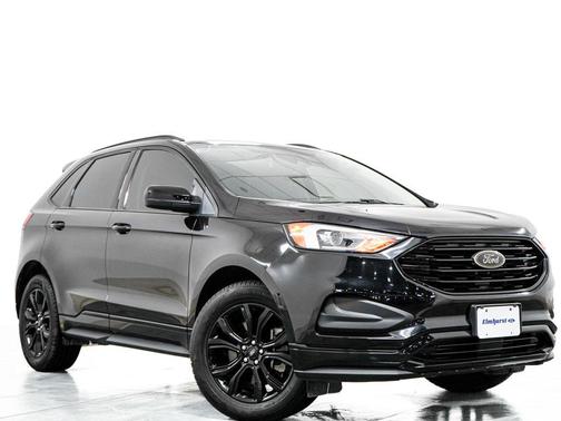 Agate Black Metallic 2022 Ford Edge SE