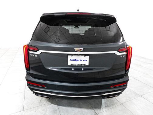 Wilder Metallic 2021 Cadillac XT6 Premium Luxury FWD