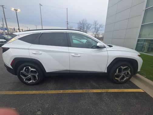 Quartz White 2022 Hyundai TUCSON SEL