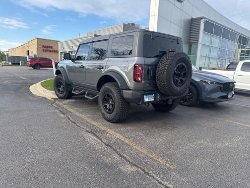 Carbonized Gray Metallic 2023 Ford Bronco Wildtrak