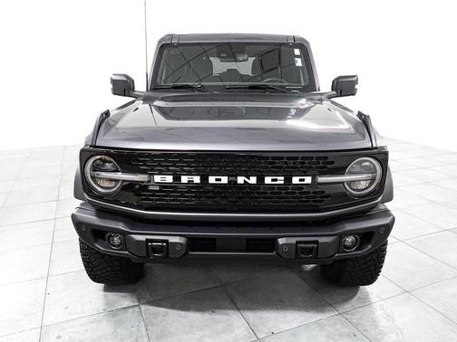Carbonized Gray Metallic 2023 Ford Bronco Wildtrak