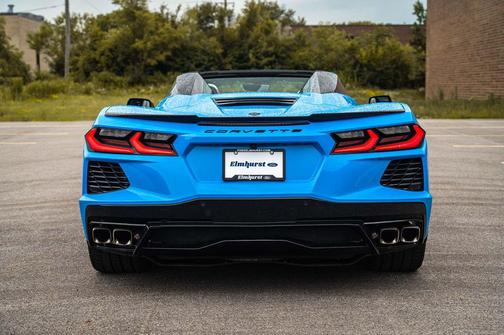 Rapid Blue 2021 Chevrolet Corvette Stingray w/2LT