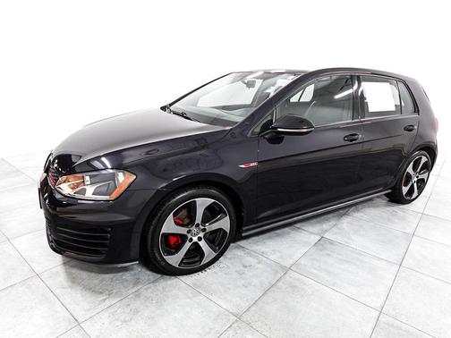 Deep Black Pearl 2016 Volkswagen Golf GTI 2.0T S 4-Door