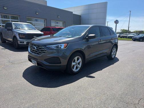 Magnetic Metallic 2020 Ford Edge SE