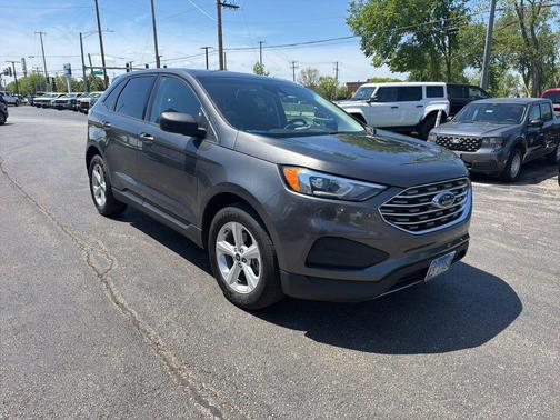 Magnetic Metallic 2020 Ford Edge SE
