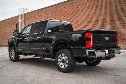 Agate Black Metallic 2026 Ford F-250 Lariat