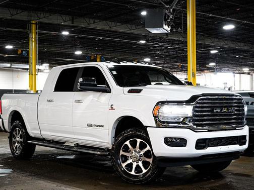Bright White Clearcoat 2022 RAM 3500 Longhorn