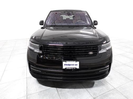 Santorini Black Metallic 2023 Land Rover Range Rover P400 SE