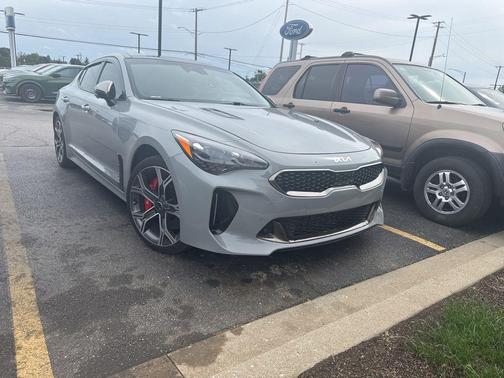 Ceramic Silver 2023 Kia Stinger GT2