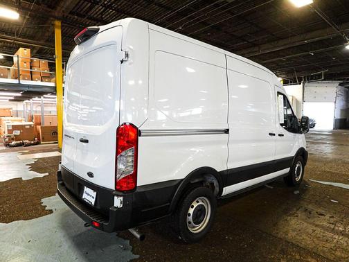 Oxford White 2023 Ford Transit-250 Base