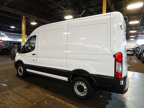 Oxford White 2023 Ford Transit-250 Base