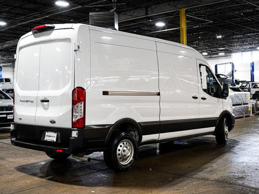 Oxford White 2023 Ford Transit-250 Base