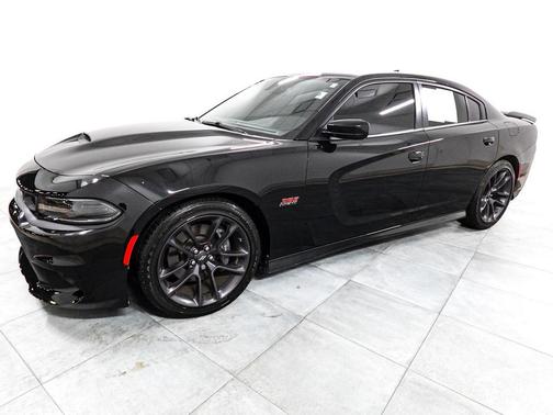 Pitch Black Clearcoat 2022 Dodge Charger R/T Scat Pack