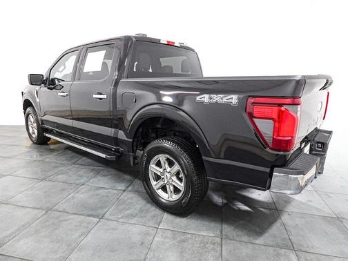 Agate Black Metallic 2025 Ford F-150 XLT