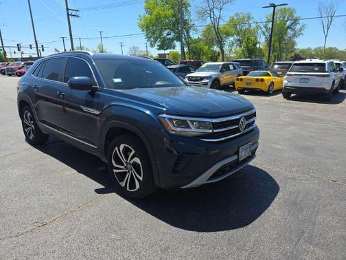 Tourmaline Blue Metallic 2022 Volkswagen Atlas Cross Sport 2.0T SEL