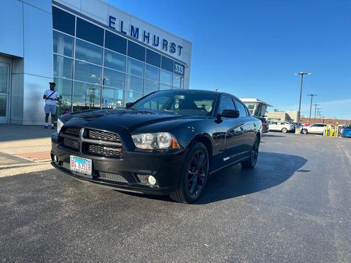 Pitch Black 2013 Dodge Charger R/T