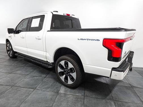 2022 Ford F-150 Lightning Platinum