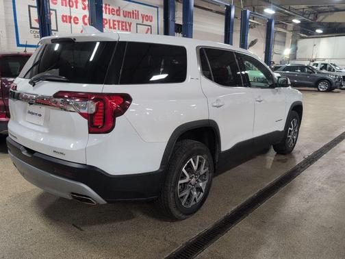 2023 GMC Acadia AWD SLE