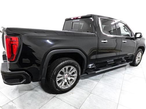 Onyx Black 2022 GMC Sierra 1500 Denali