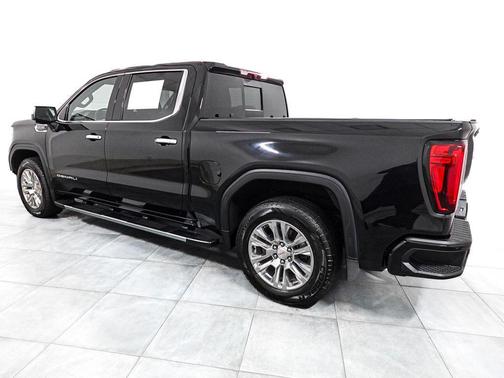 Onyx Black 2022 GMC Sierra 1500 Denali