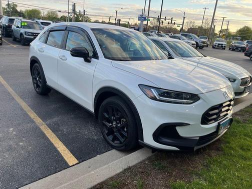 Platinum White Pearl 2024 Honda HR-V Sport