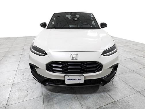Platinum White Pearl 2024 Honda HR-V Sport