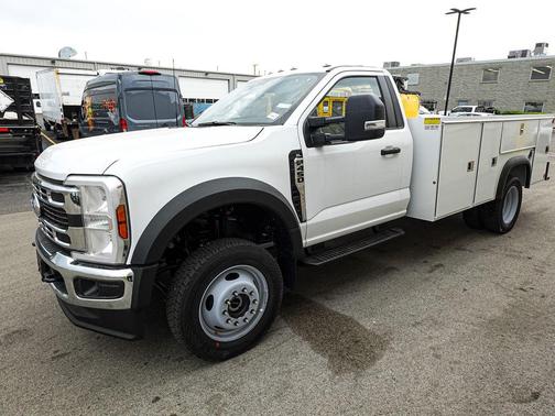 Oxford White 2026 Ford F-450 DRW