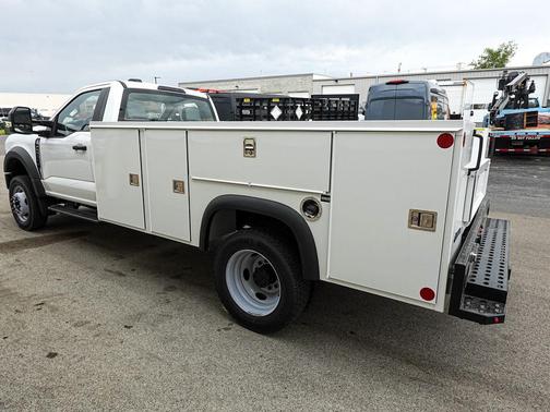 Oxford White 2026 Ford F-450 DRW