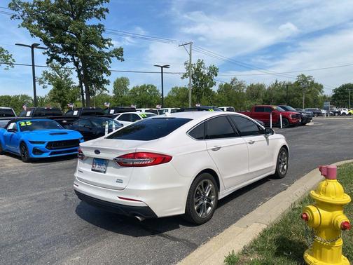 White Platinum Metallic Tri-Coat 2019 Ford Fusion SEL