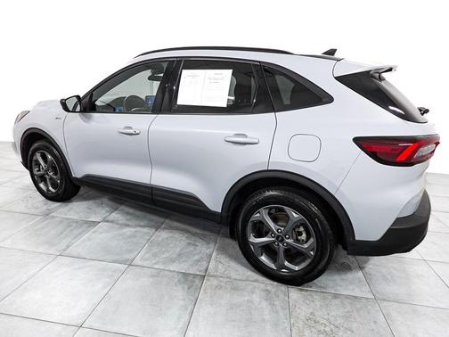 Silver Metallic 2025 Ford Escape ST-Line