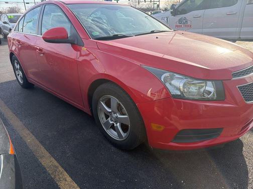 Red 2014 Chevrolet Cruze 1LT