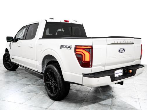 Star White Metallic Tri-Coat 2026 Ford F-150 Platinum