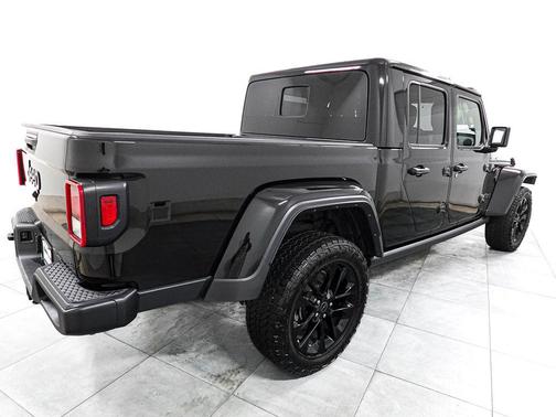 Black Clearcoat 2024 Jeep Gladiator Nighthawk