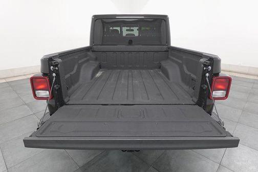 Black Clearcoat 2024 Jeep Gladiator Nighthawk