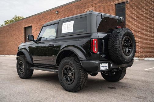 Shadow Black 2022 Ford Bronco Wildtrak