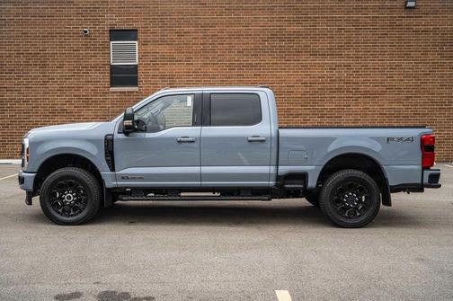 Glacier Gray Metallic Tri-Coat 2026 Ford F-250 Lariat