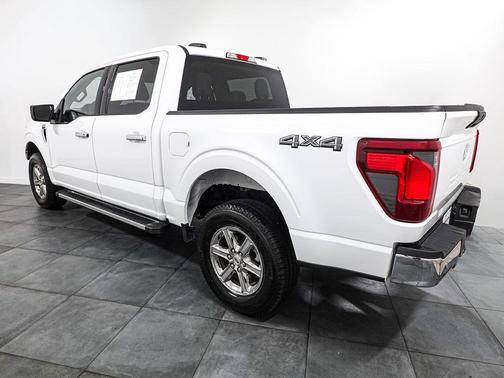 Oxford White 2025 Ford F-150 XLT