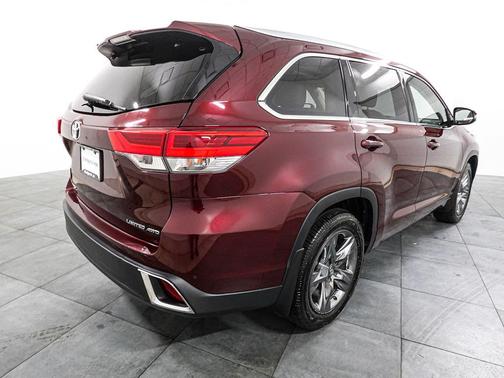 2018 Toyota Highlander Limited Platinum
