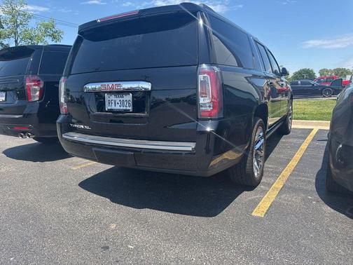 Onyx Black 2020 GMC Yukon XL Denali